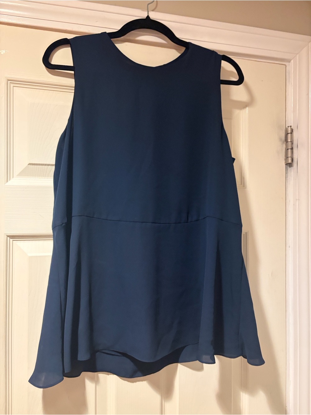 Uniqlo Navy Sleeveless Peplum Camisole